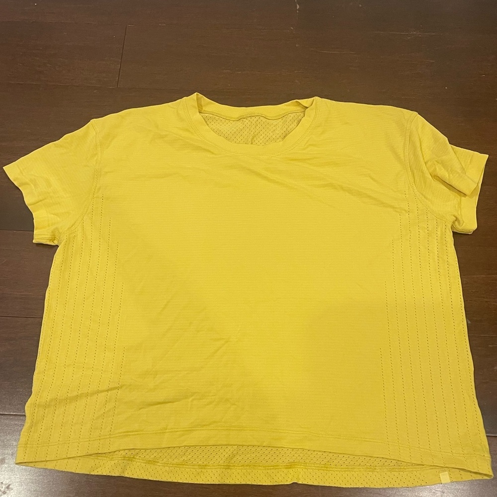 lululemon mesh vent Yellow Short Sleeve running Tee shirt top